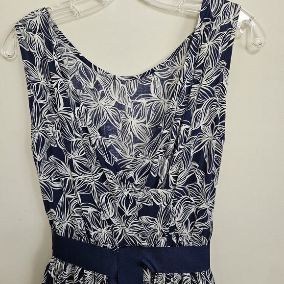 Vineyard Vines Blue & White Floral Maxi Dress Sleeveless Pockets Belted Size 4 - Picture 5 of 16